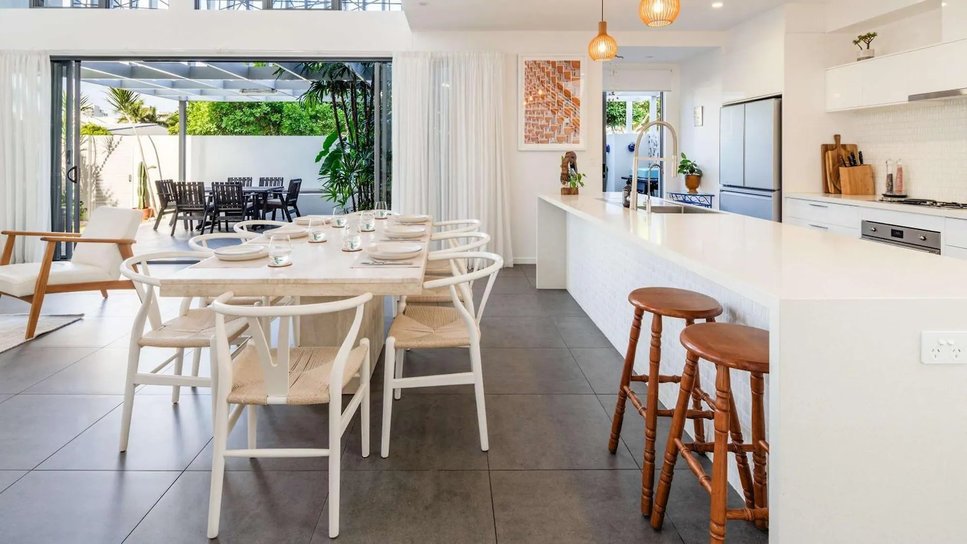 Nyaraló Cotton Tree Beach House - Stylish Family Convenience Maroochydore