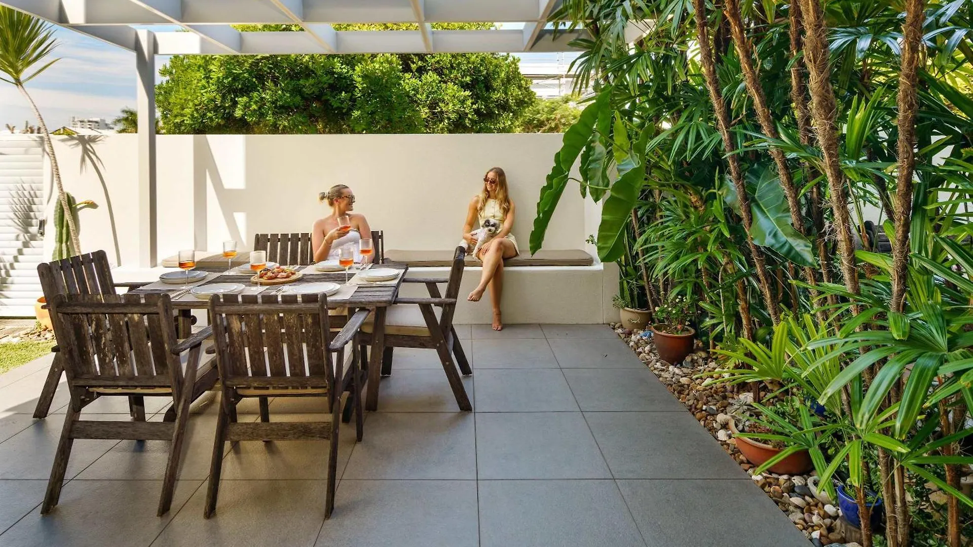 Nyaraló Cotton Tree Beach House - Stylish Family Convenience Maroochydore